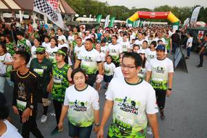 BIB: 
                            <button type="button" onclick="openModal(3530912)" class="btn btn-primary btn-sm float-right btn-popup" data-toggle="modal" data-target=".modal-high-quality">
                        <i class="fas fa-shopping-cart"></i> Add to Cart
                    </button>
                                            <button type="button" onclick="isThisMe(3530912, true)" class="btn btn-success btn-sm float-right btn-popup btn-isme hidden" data-toggle="tooltip" data-placement="bottom" title="นี่คือรูปของคุณใช่ไหม คลิกที่นี่เพื่อเอาเข้าอัลบั้ม">
                        <i class="fas fa-plus"></i> Add to album
                    </button>
                    <button type="button" onclick="isThisMe(3530912, false)" class="btn btn-warning btn-sm float-right btn-popup btn-isnotme hidden">
                        <i class="fas fa-ban"></i> Remove from album
                    </button>